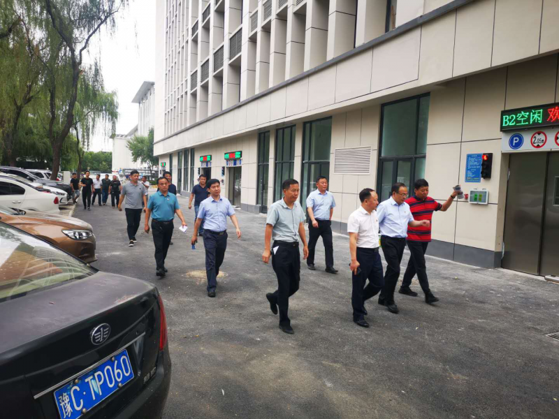 洛陽(yáng)市委常委、市政府黨組成員魏建平 督導調研我市城市停車(chē)場(chǎng)重點(diǎn)項目建設工作